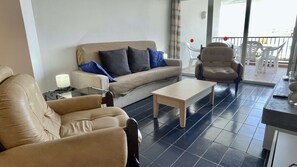 Comfort-huoneisto, 4 makuuhuonetta | Olohuone