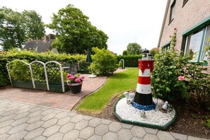Property grounds - Marion's holiday home (Greetsiel)