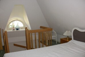 1 bedroom, iron/ironing board, free WiFi - Holiday apartment with 2 bedrooms (Sylt\/Tinnum)