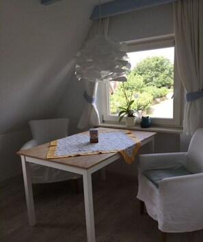 Dining - Holiday apartment with 2 bedrooms (Sylt\/Tinnum)