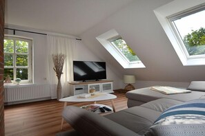 Tv och eldstad