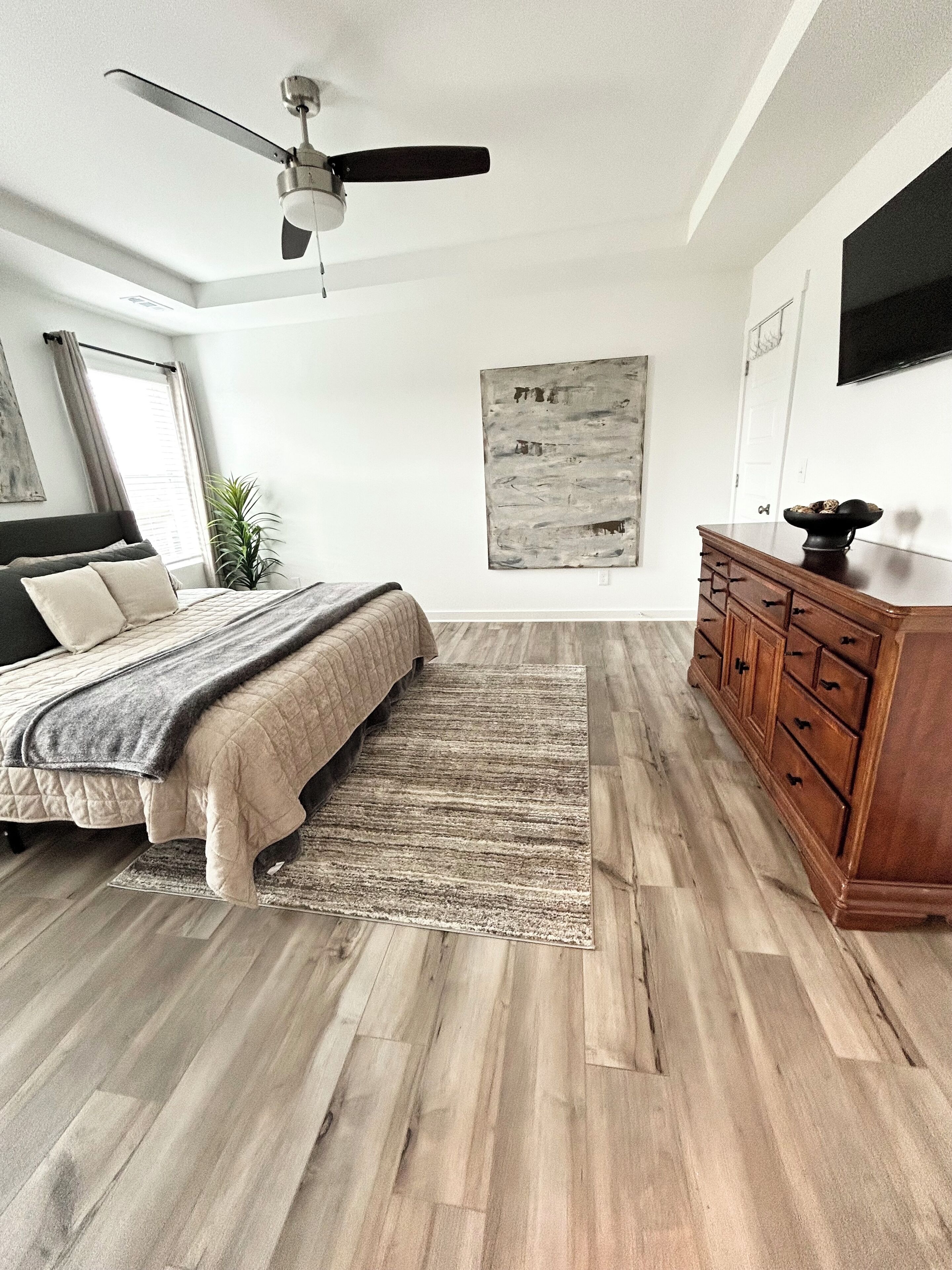 3 عدّة غرف نوم ومكتب ومكواة/لوح كي وواي فاي مجانًا