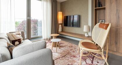 Spacious apartment in Den Haag with view