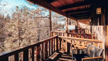 Cabaña Prestigio, 2 habitaciones, vista a la montaña, junto a la montaña | Vista del balcón