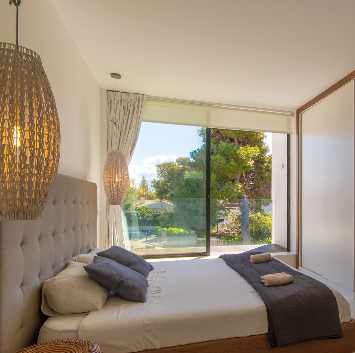 3 habitaciones, tabla de planchar con plancha y wifi gratis 