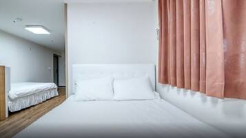 1 bedroom, desk, free WiFi