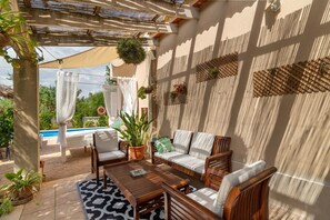 Terrace/patio - Can Content Villa with Pool & Garden (Playa de Muro)