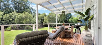 Kookaburra Luxe Riverside Retreat