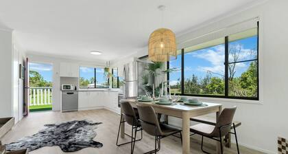 Peking Duck - Riverside Pet Friendly Home