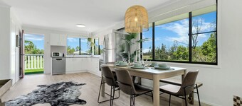 Peking Duck - Riverside Pet Friendly Home