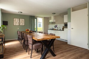 Dining - Villa in Andijk with South-Facing Garden (Andijk)