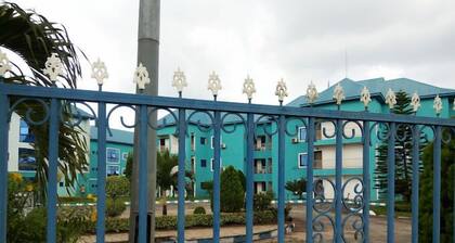 Heroes Luxury Apartments and Suites