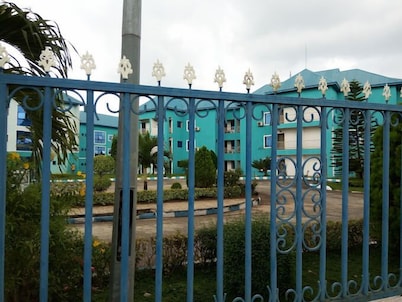 Heroes Luxury Apartments and Suites