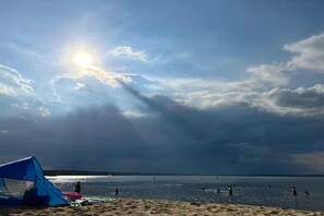 Beach - Hausboot am See (Klitten)