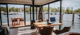 Baltic Sea Views & Cozy Comfort