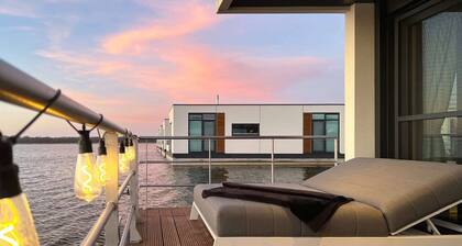 Helle Basis mit Zugang zur Küste