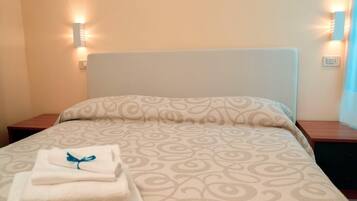 1 Schlafzimmer, Bügeleisen/Bügelbrett