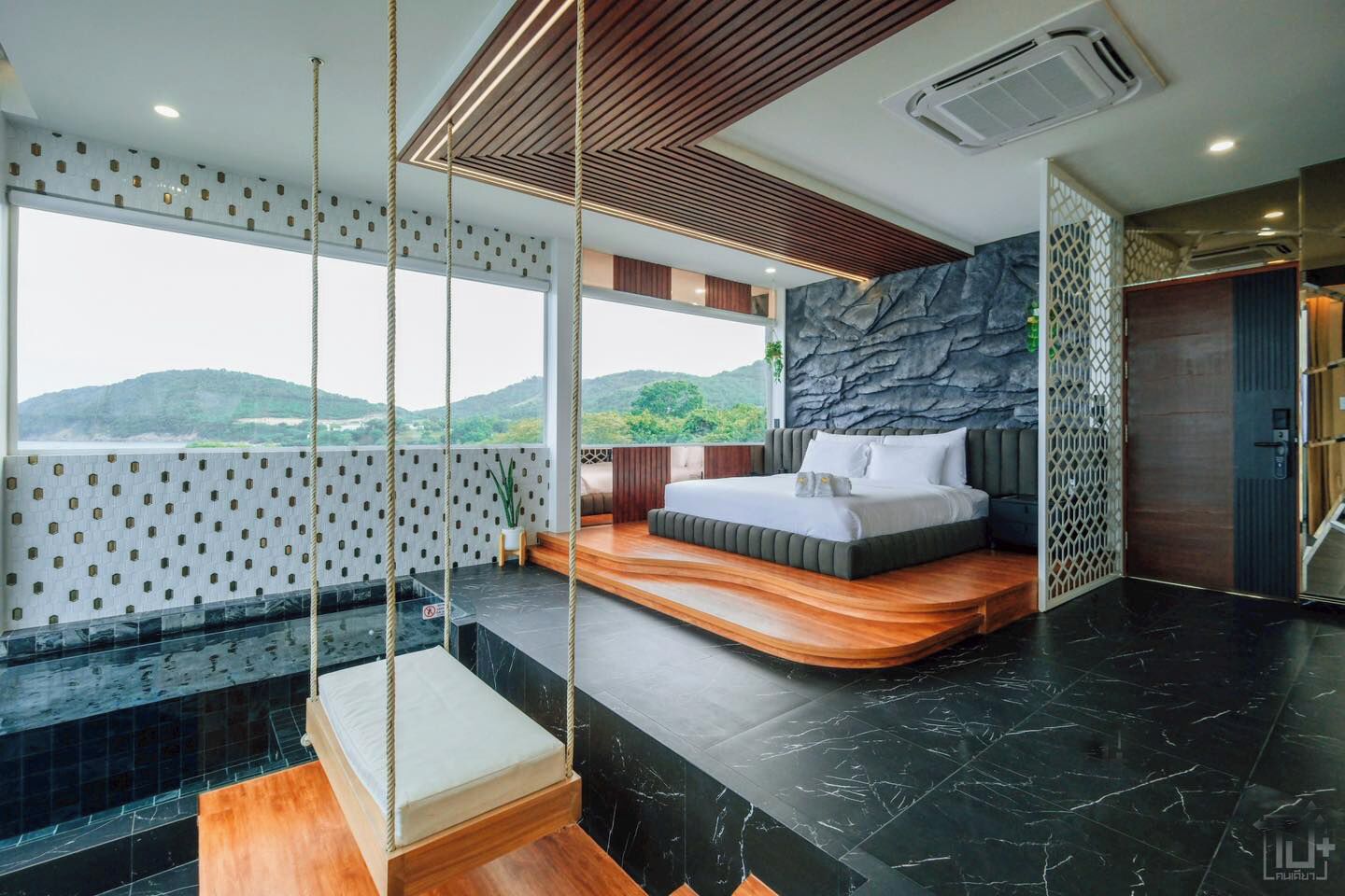 Grand Ocean View | Ilmaiset minibaarituotteet, tallelokero huoneessa