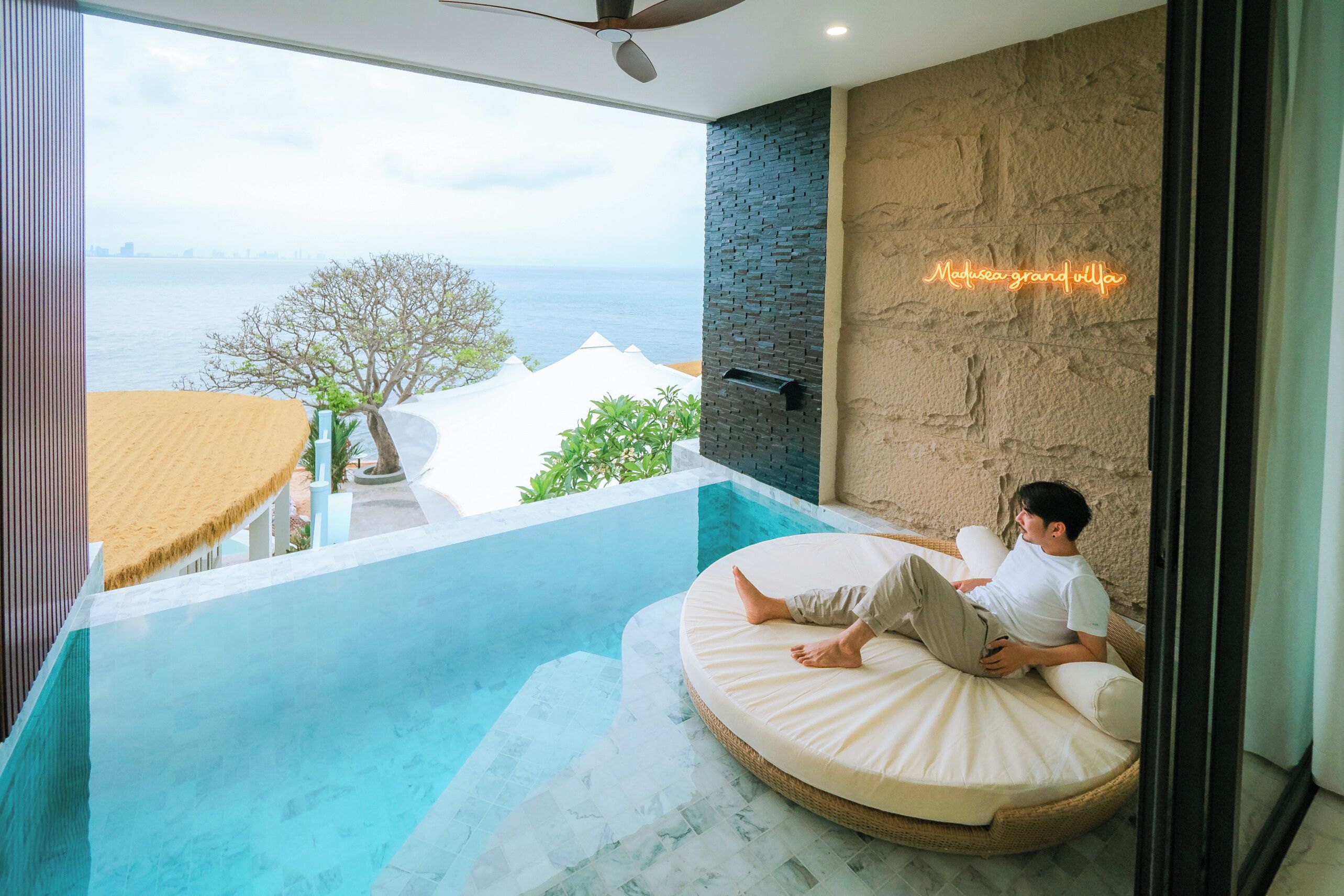 Deluxe Suite Private Pool | Ausblick vom Zimmer