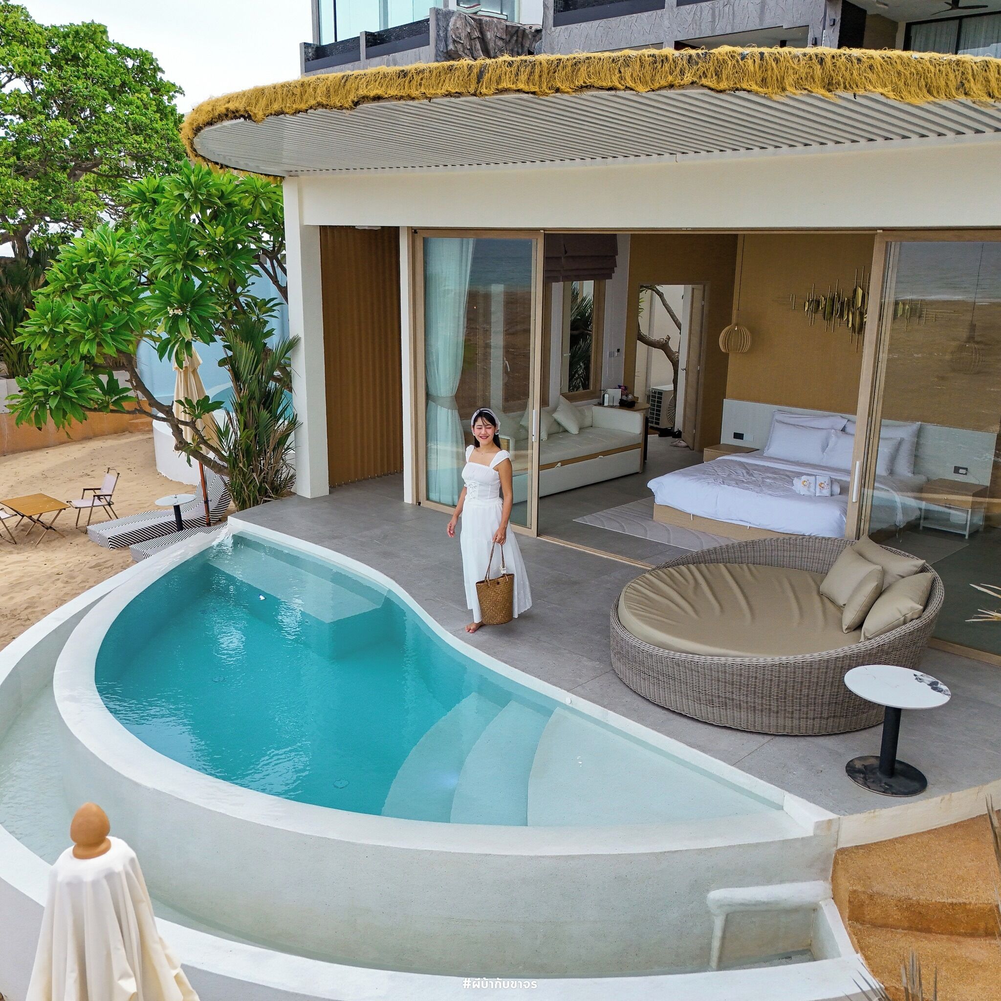 Pool Villa Beachfront | Terrace/patio