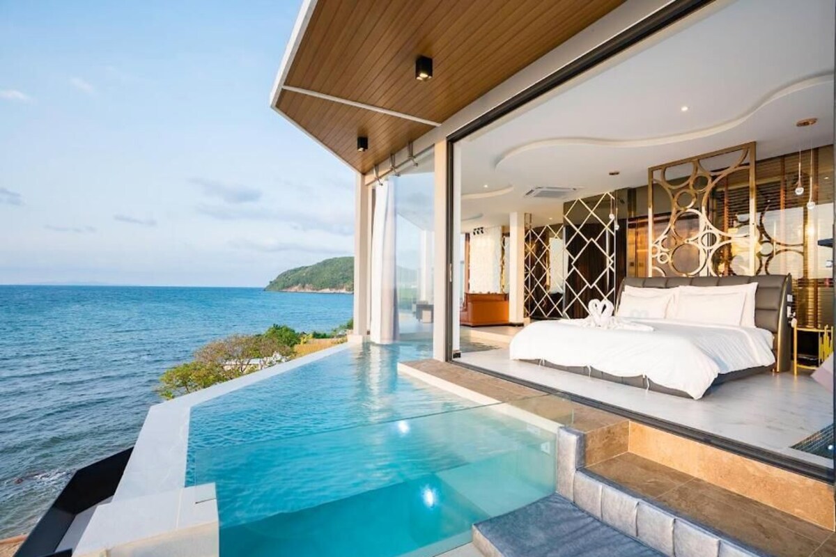 President Suite Private Pool | Minibar (inkludert), safe på rommet og wi-fi (inkludert)