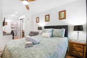 4 Schlafzimmer, Schreibtisch, Bügeleisen/Bügelbrett, Internetzugang