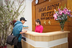 Reception - Hoa Binh Tam Dao Hotel (Tam Dao)