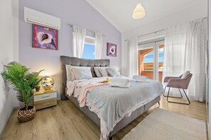 5 bedrooms, iron/ironing board, WiFi, bed sheets - Villa Tina Pula, Šišan, 3.8km from beach, modern mediterranean, pool, grill (Šišan)