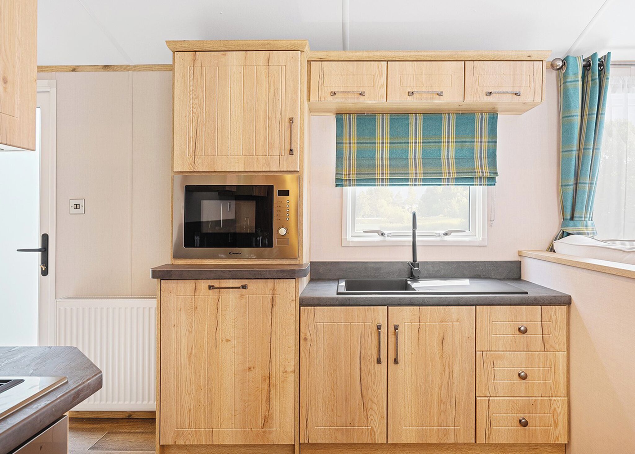 Fridge, oven, stovetop, toaster