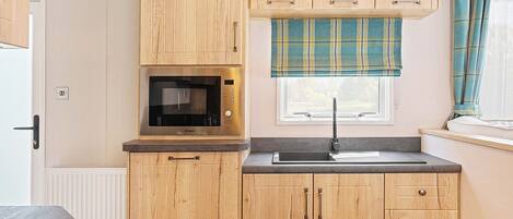 Fridge, oven, stovetop, toaster