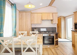 Fridge, oven, stovetop, toaster - Gold Accessible 2 Bed (Clarach)