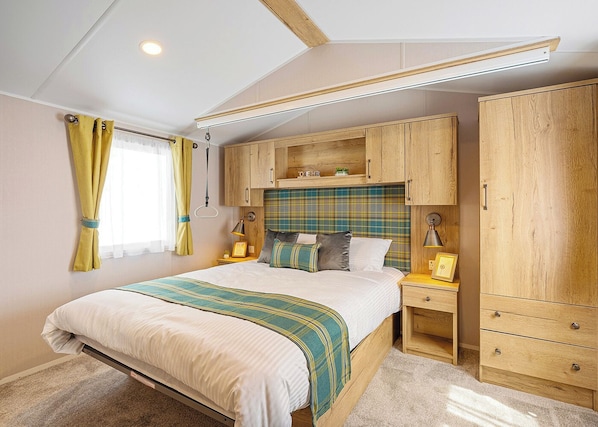 2 bedrooms