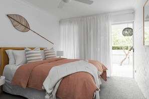 3 bedrooms, WiFi, bed sheets - Seasalt Byron Bay 4 - 34 Cavvanbah Street (Byron)