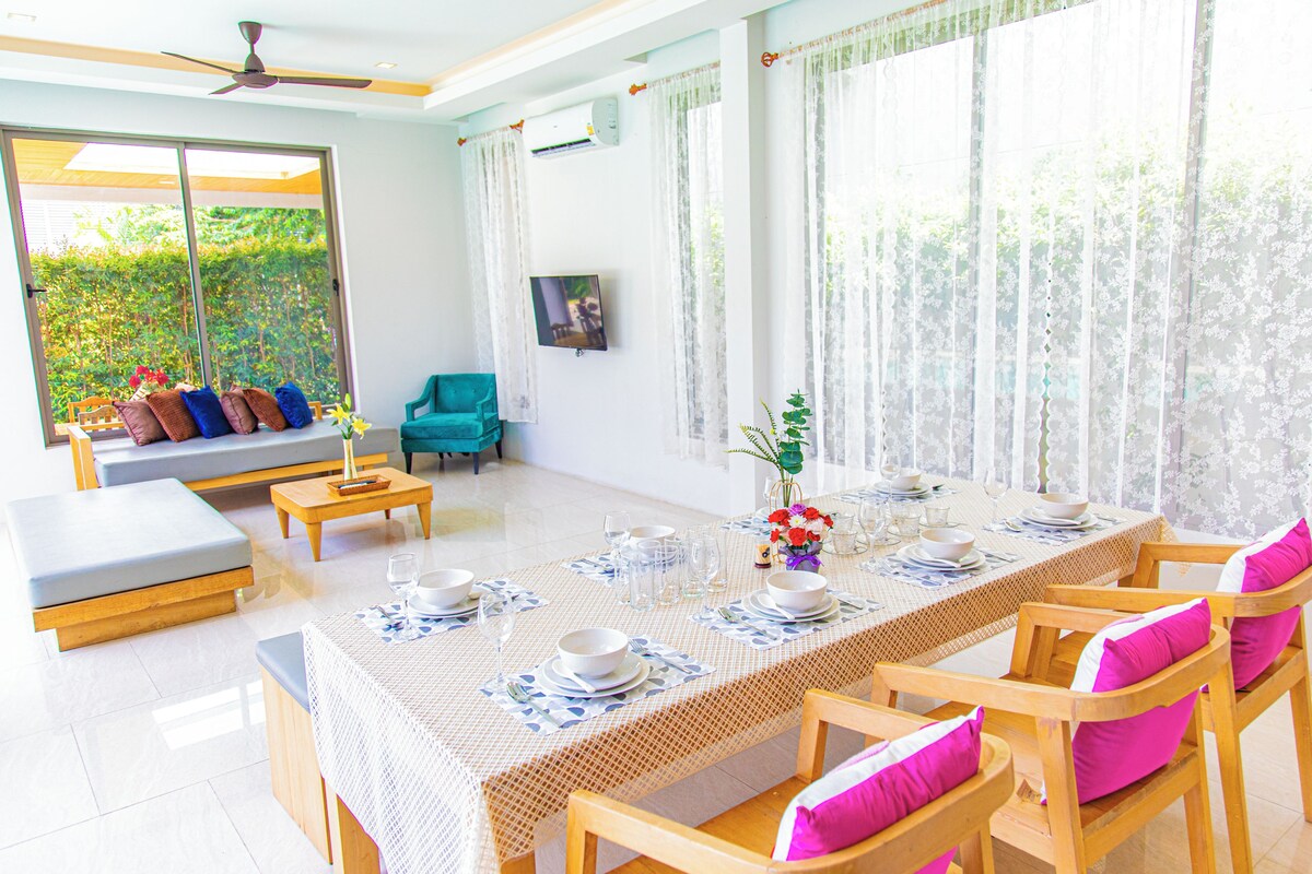 Deluxe Double Room with Pool Access