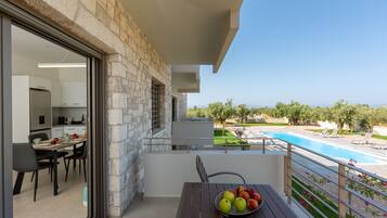 Vila | 6 quartos, escrivaninha, quartos à prova de som