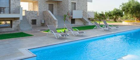 Villa | 6 bedrooms, desk, soundproofing