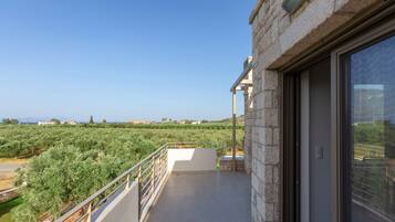 Villa | 6 bedrooms, desk, soundproofing