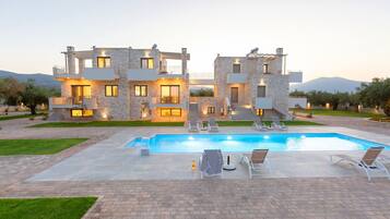 Vila | 6 quartos, escrivaninha, quartos à prova de som