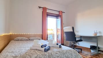 1 chambre, bureau, fer et planche Ă repasser, Wi-Fi