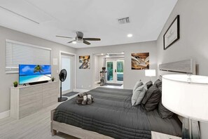 3 bedrooms, iron/ironing board, travel crib, free WiFi