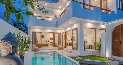 "KARMA" - 3BR Modern & Luxury Villa - Canggu Beach