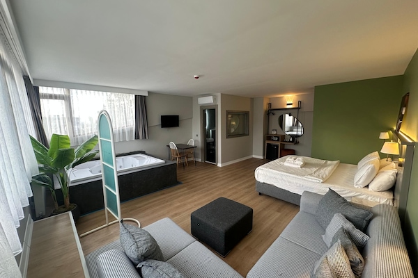 Kamar Double Panorama, 1 kamar tidur, pemandangan kota | Brankas, ruang kerja ramah laptop, kedap suara, dan setrika/meja setrika