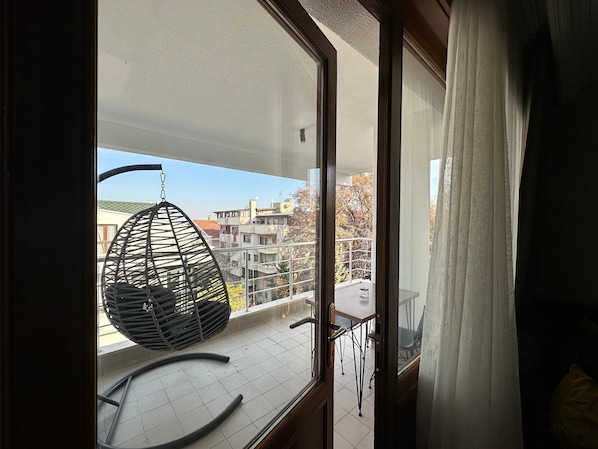 Business Triple Room, 3 Twin Beds, City View | City view