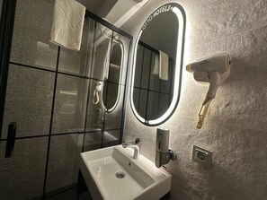 Bathroom - OTTO X Hotel (Ankara)