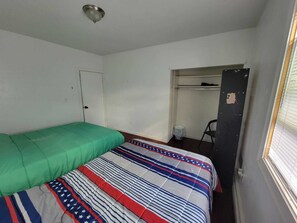 Chambre quadruple Confort | Accès au Wi-Fi (inclus)