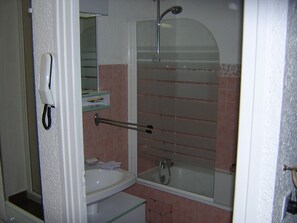 Hair dryer - Duplex 6 Guests, Near Ski Slopes, Balcony, Pet-Friendly (Saint-Chaffrey)