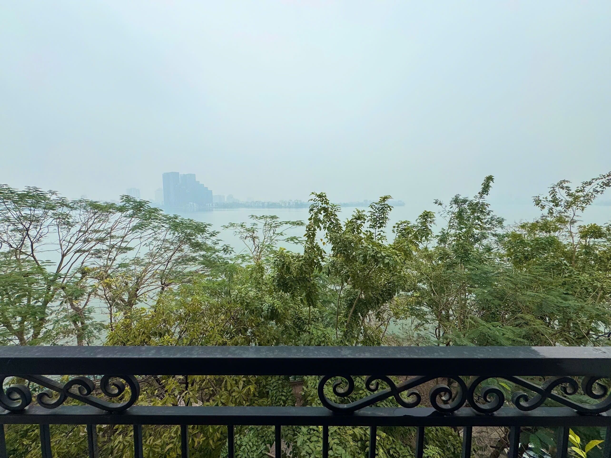 公寓, 湖景, 湖畔 | 1 多间卧室、遮光窗帘、免费 WiFi