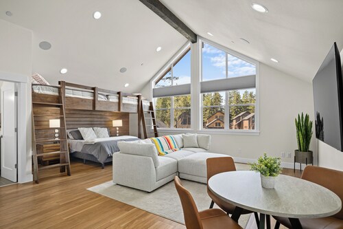 Suncadia Studio - Private Entrance - AC