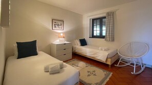 1 chambre, fer et planche à repasser, Wi-Fi gratuit, draps fournis