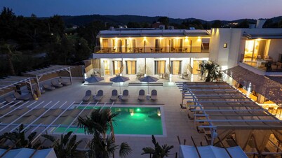 Linari Sea & Suites
